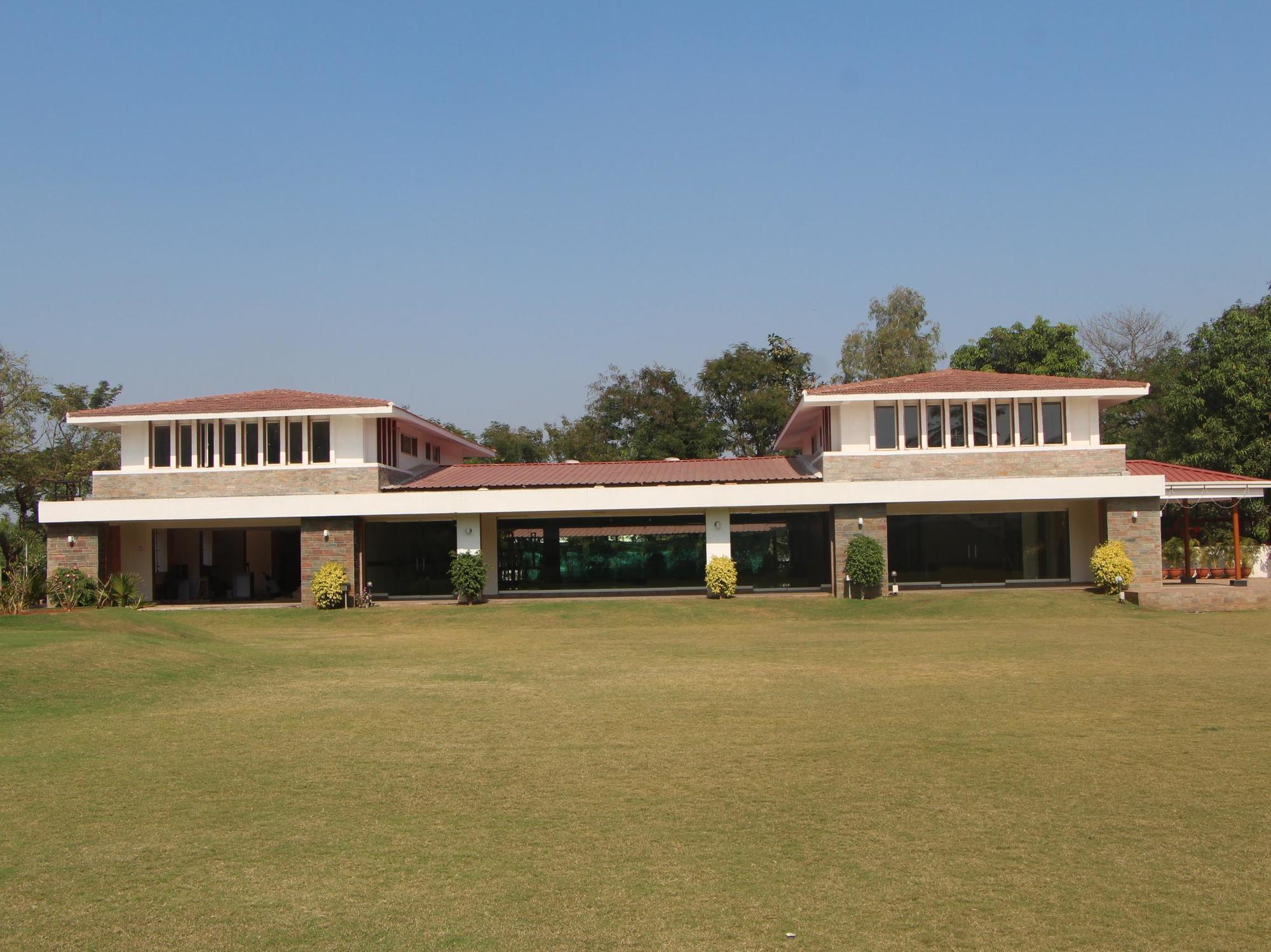 Wonderland Resort Silvassa Exterior foto